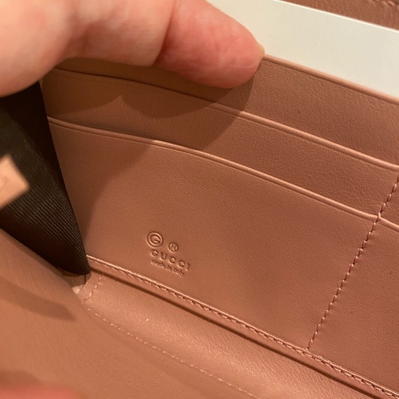 Gucci Microguccissima GG Leather Zipper Wallet - Picture 4 of 8